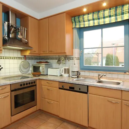 Freesenbruch Doppelhaushaelfte 12a - Steuerrad