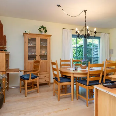 Freesenbruch Doppelhaushaelfte 12a - Steuerrad *