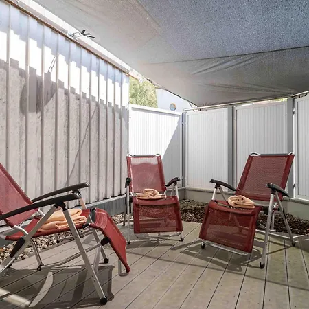 Freesenbruch Doppelhaushaelfte 12a - Steuerrad Zingst