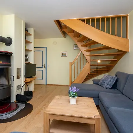 Freesenbruch Doppelhaushaelfte 12a - Steuerrad *